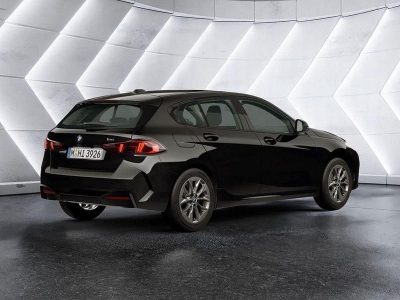 Neu BMW 120 170 PS (125 kW) 2026 Schwarz ii Kleinwagen