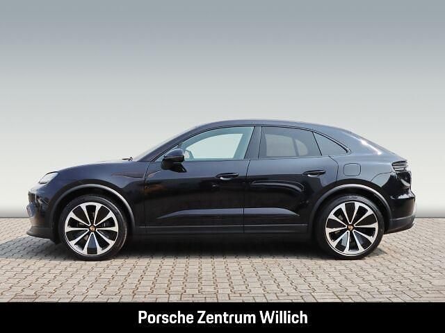 Gebraucht Porsche Macan 300 kW (408 PS) 2024 Tiefschwarzmetallic SUV