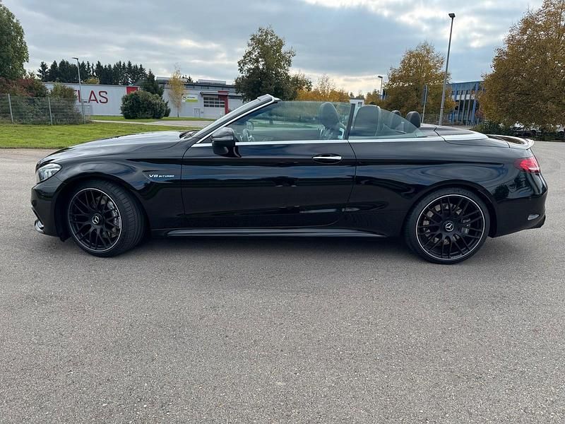 Schwarz Gebraucht 2021 Mercedes C63 AMG AMG Cabrio | 68.000 € (Etwas zu teuer) - Bild 1/4