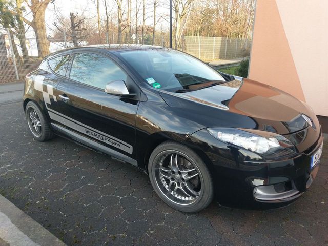 Gebraucht Renault Mégane Coupé GT 180 PS (132 kW) 2010 Schwarz metallic Coupé