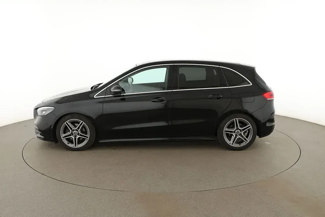 Gebraucht Mercedes B200 AMG line 163 PS (119 kW) 2020 Schwarz Van / Kleinbus