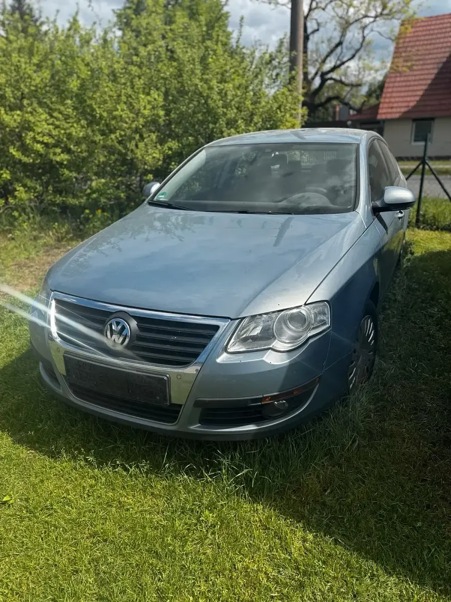 Gebraucht VW Passat 140 PS (102 kW) 2008 Grau Limousine