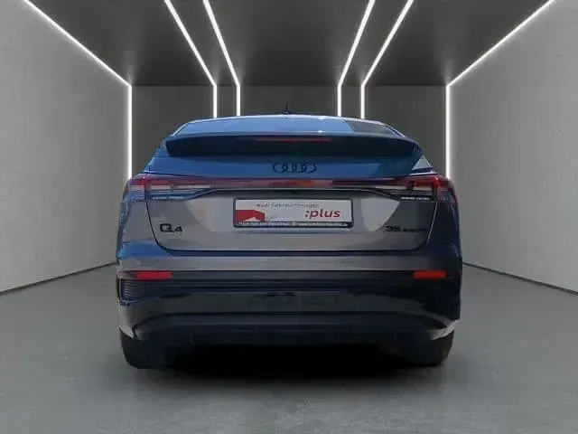 Gebraucht Audi Q4 Sportback e-tron Ambiente 125 kW (170 PS) 2023 Taifungrau metallic SUV
