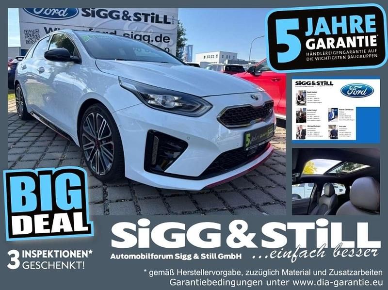 Deluxeweiss met. Gebraucht 2021 Kia ProCeed Kleinwagen | 24.950 € (Fairer Preis) - Bild 1/4
