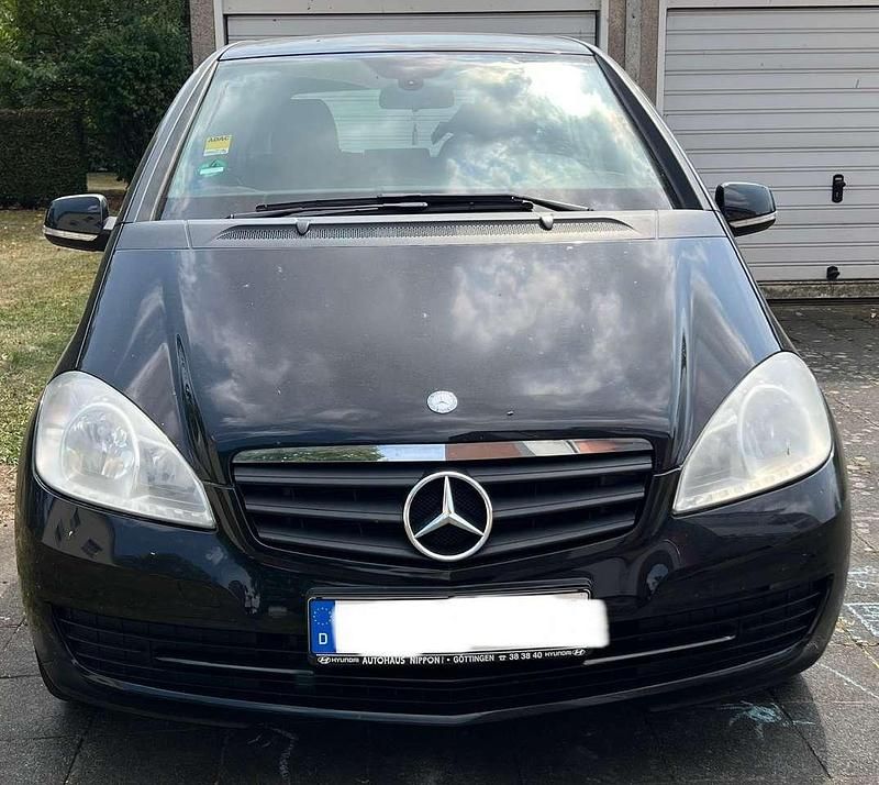 Schwarz Gebraucht 2010 Mercedes A160 Kleinwagen | 2.999 € (Guter Preis) - Bild 1/4