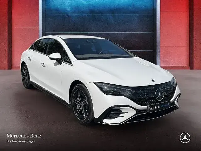Gebraucht Mercedes EQE350 AMG 214 kW (292 PS) 2024 Manufaktur opalithweiß bright Limousine