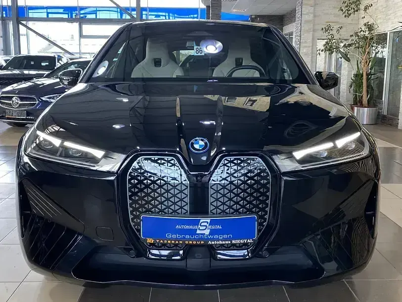 Gebraucht BMW iX Sport Line 239 kW (326 PS) 2023 Schwarz SUV