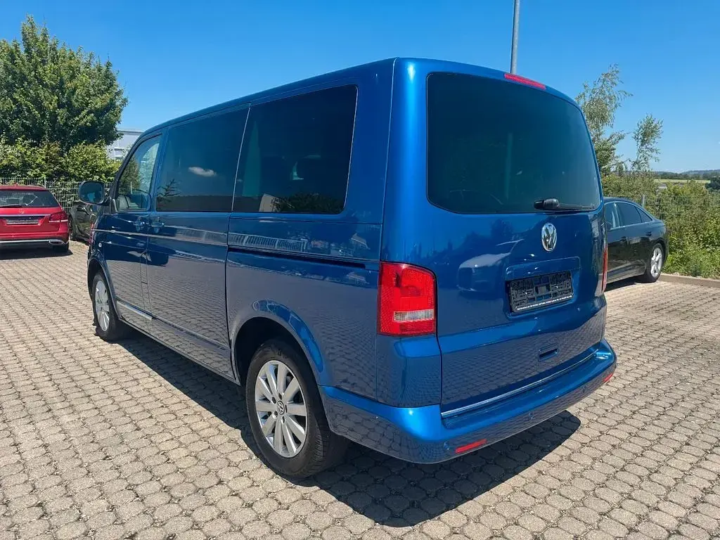 Gebraucht VW Multivan Highline 179 PS (131 kW) 2011 Blau Van / Kleinbus