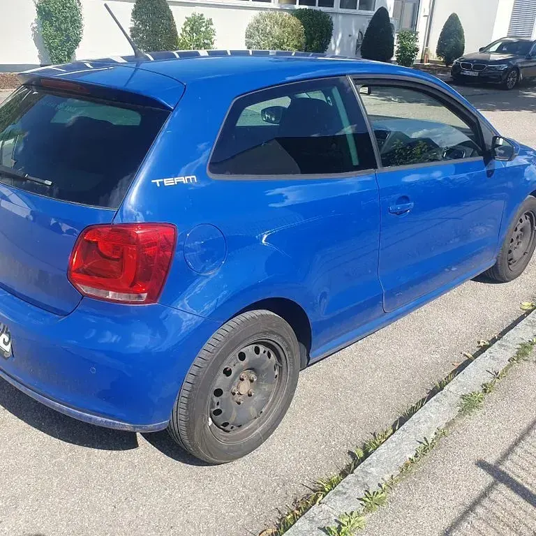 Gebraucht VW Polo Team 60 PS (44 kW) 2011 Meerblau Kleinwagen