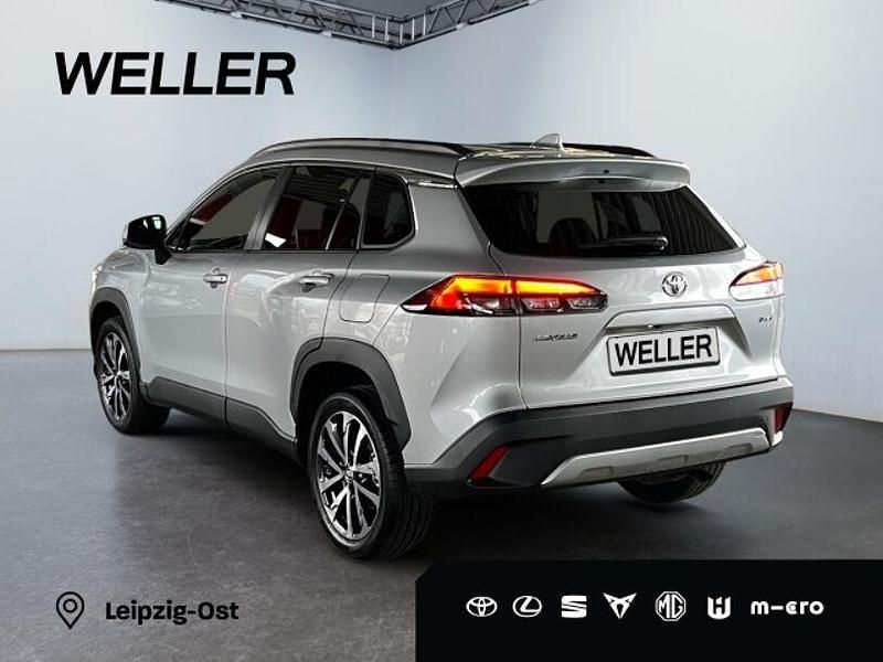 Gebraucht Toyota Corolla Cross 140 PS (102 kW) 2025 Silber SUV