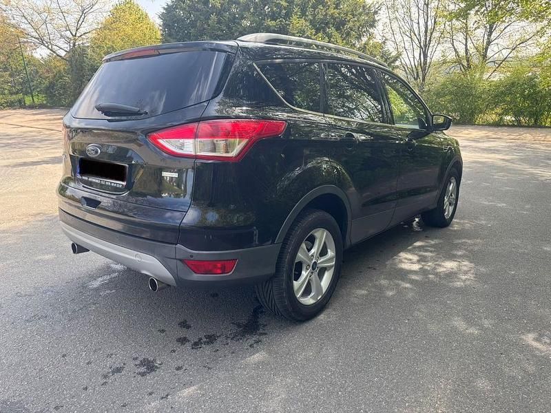 Gebraucht Ford Kuga 182 PS (133 kW) 2015 Schwarz SUV