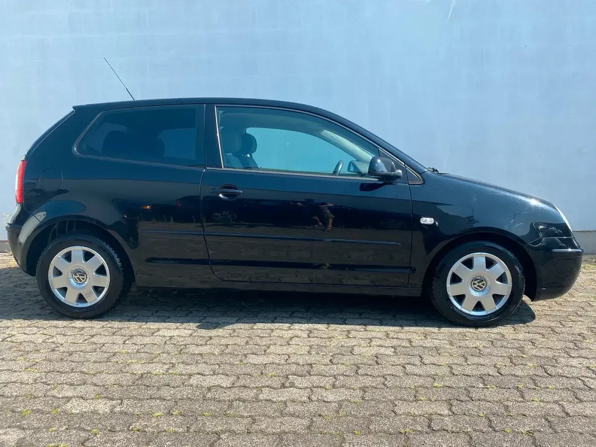 Gebraucht VW Polo Highline 101 PS (74 kW) 2003 Schwarz Kleinwagen