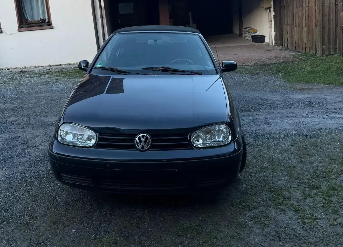 Gebraucht VW Golf 101 PS (74 kW) 1999 Blau Cabrio