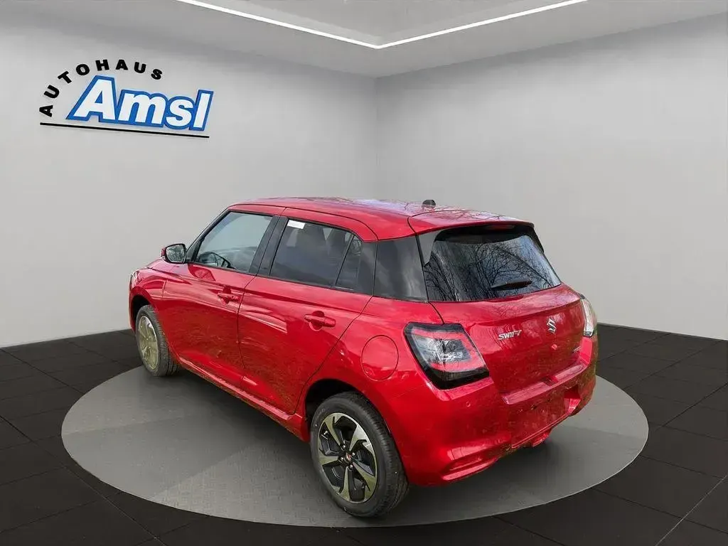 Neu Suzuki Swift Comfort+ 83 PS (61 kW) 2026 Rot Kleinwagen