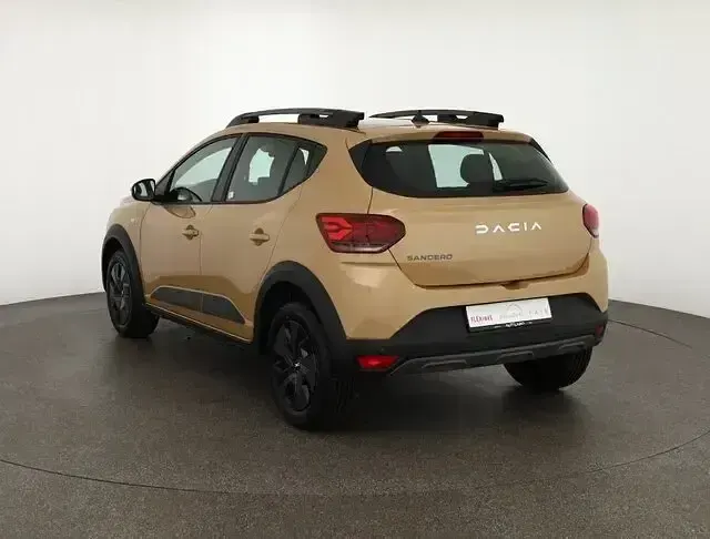 Nowe Dacia Sandero Expression 110 KM (80 kW) 2026 Beżowy SUV