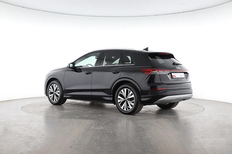 Gebraucht Audi Q4 e-tron Ambiente 210 kW (286 PS) 2024 Mythosschwarz SUV