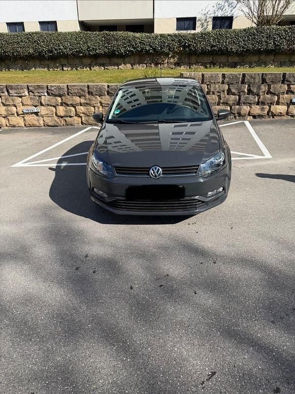 Gebraucht VW Polo Trendline 60 PS (44 kW) 2016 Grau Kleinwagen