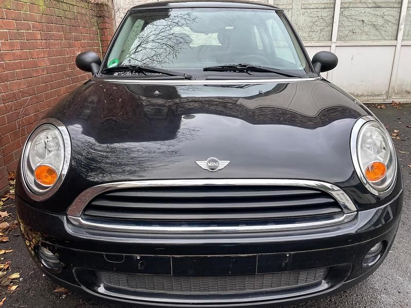 Gebraucht Mini ONE 75 PS (55 kW) 2009 Schwarz Kleinwagen