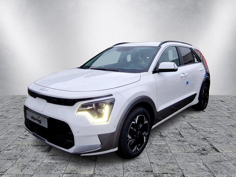 Snow white pearl Gebraucht 2024 Kia e-Niro Inspiration SUV | 39.990 € - Bild 1/4