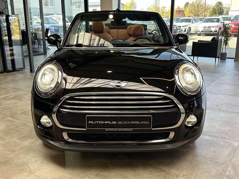 Second-hand Mini Cooper 136 CP (100 kW) 2017 Negru Hatchback