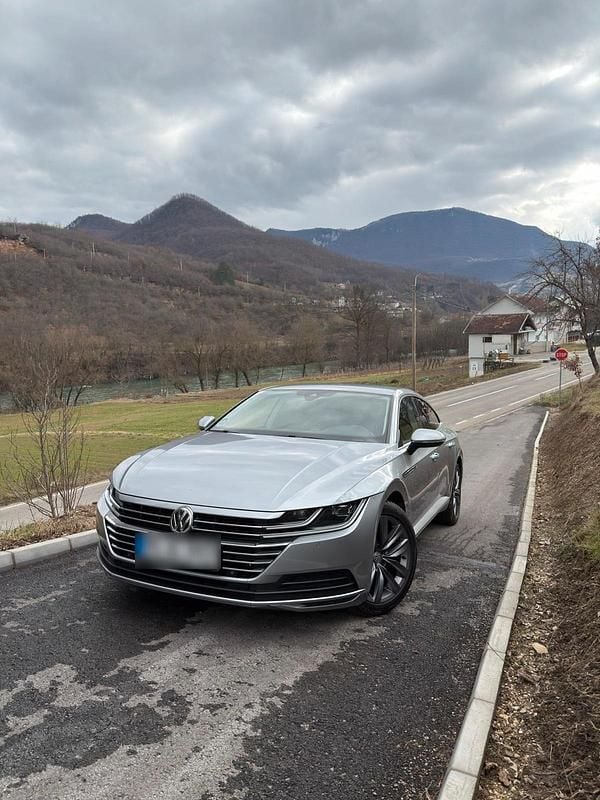 Gebraucht VW Arteon 150 PS (110 kW) 2017 Schwarz Kleinwagen
