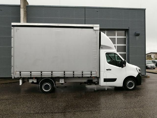 Second-hand Renault Master 163 CP (119 kW) 2021 Alb Van