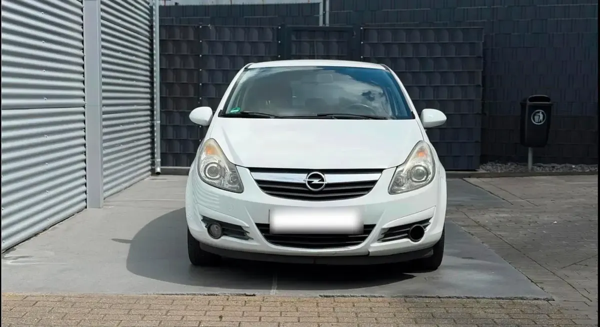 Gebraucht Opel Corsa 80 PS (58 kW) 2009 Kleinwagen