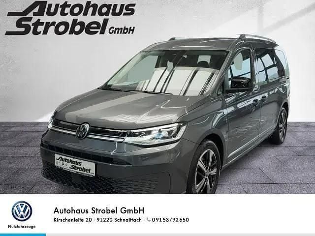 Indiumgrau metallic Gebraucht 2023 VW Caddy Maxi Life Style Van / Kleinbus | 37.990 € (Fairer Preis) - Bild 1/4