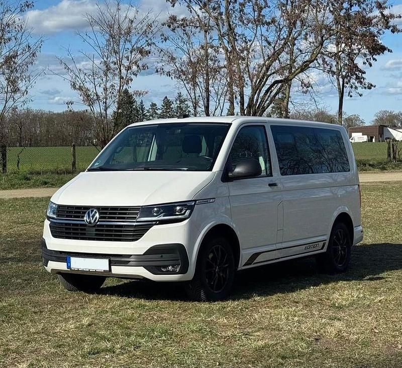 Second-hand VW Multivan 150 CP (110 kW) 2021 Alb Monovolum