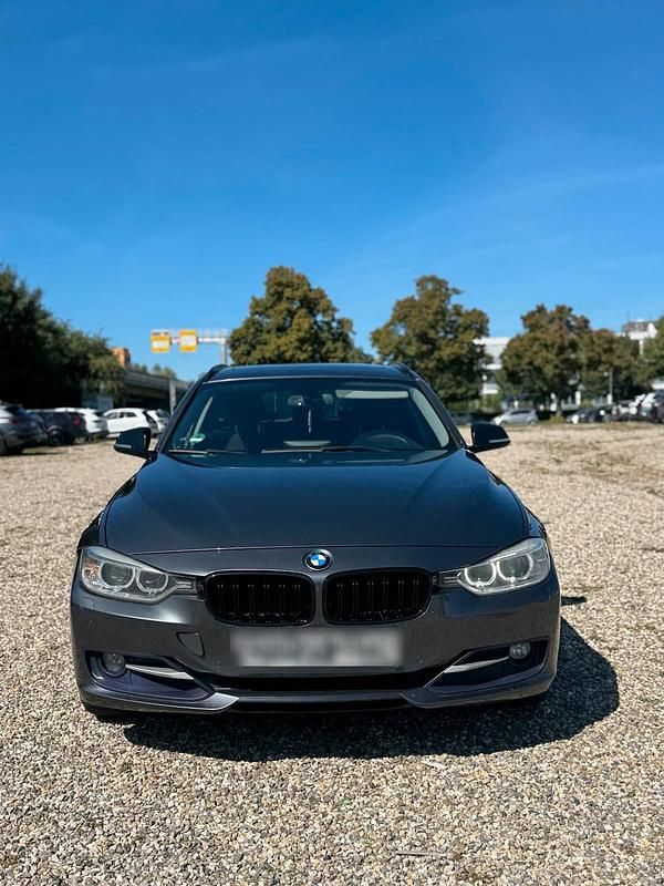Grau Gebraucht 2014 BMW 320 Kombi | 7.500 € (Fairer Preis) - Bild 1/4