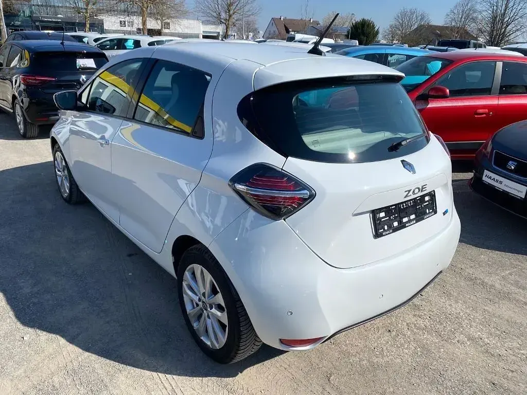 Gebraucht Renault Zoe Evolution 80 kW (109 PS) 2022 Weiß Kleinwagen