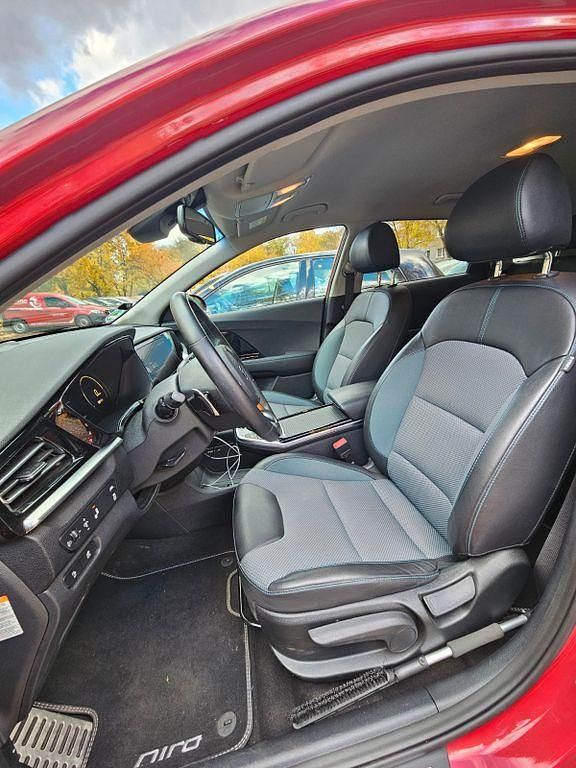 Gebraucht Kia Niro Spirit 150 kW (204 PS) 2021 Rot SUV