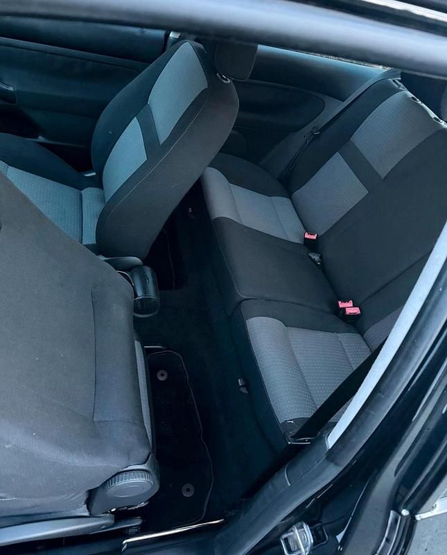 Gebraucht VW Golf IV 105 PS (77 kW) 2003 Schwarz Kleinwagen