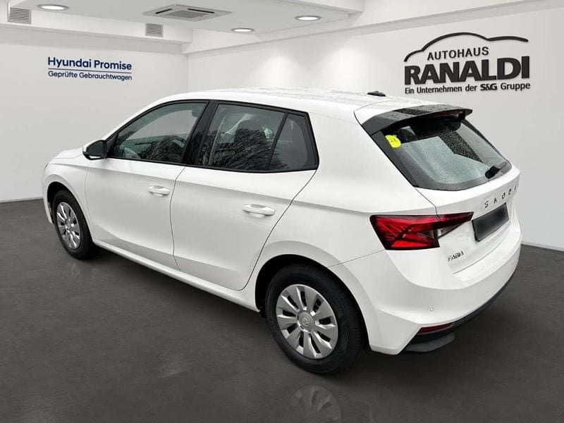 Neu Skoda Fabia Essence 95 PS (69 kW) 2026 Weiss Kleinwagen