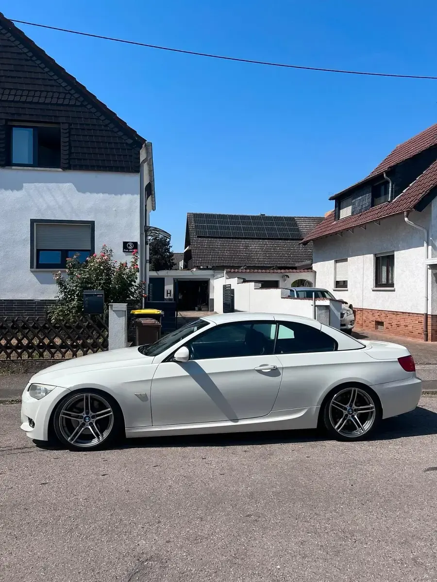 Gebraucht BMW 335 Cabriolet M Sport 306 PS (225 kW) 2010 Weiß Cabrio