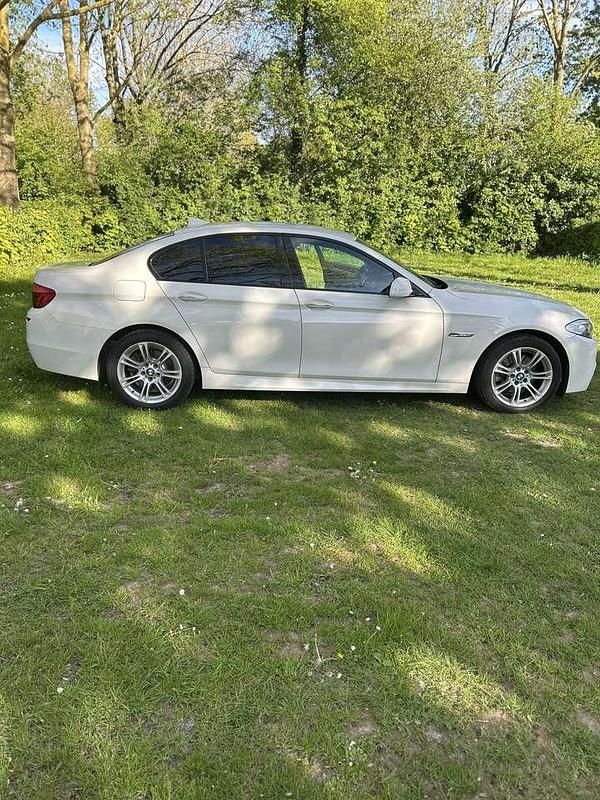 Gebraucht BMW 520 M Sport 184 PS (135 kW) 2013 Weiß Limousine