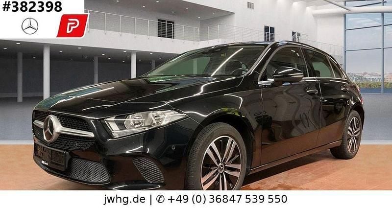 Schwarz Gebraucht 2022 Mercedes A250 Limousine | 23.750 € (Superpreis) - Bild 1/4
