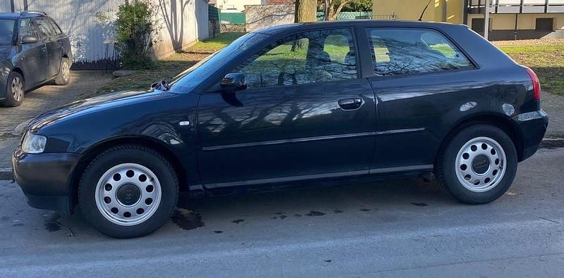 Gebraucht Audi A3 Sport 102 PS (75 kW) 2002 Schwarz Kleinwagen