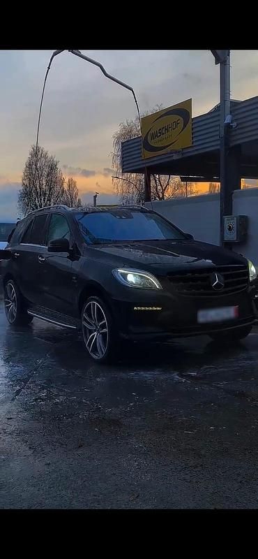 Gebraucht Mercedes ML63 AMG AMG 557 PS (409 kW) 2013 SUV
