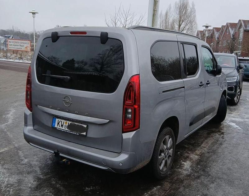 Gebraucht Opel Combo Life 110 PS (80 kW) 2025 Silber Van / Kleinbus