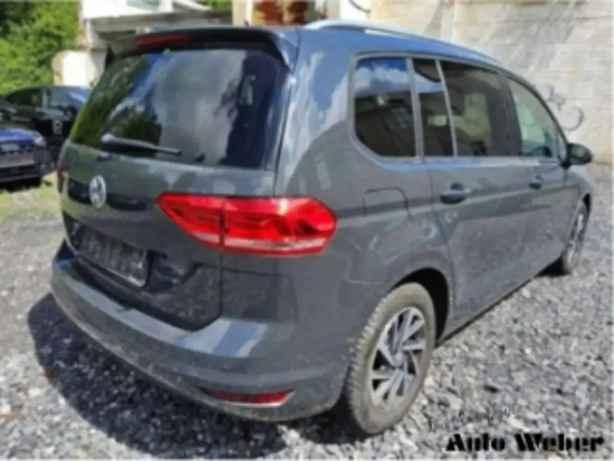 Gebraucht VW Touran Sound 150 PS (110 kW) 2017 Grau Van / Kleinbus