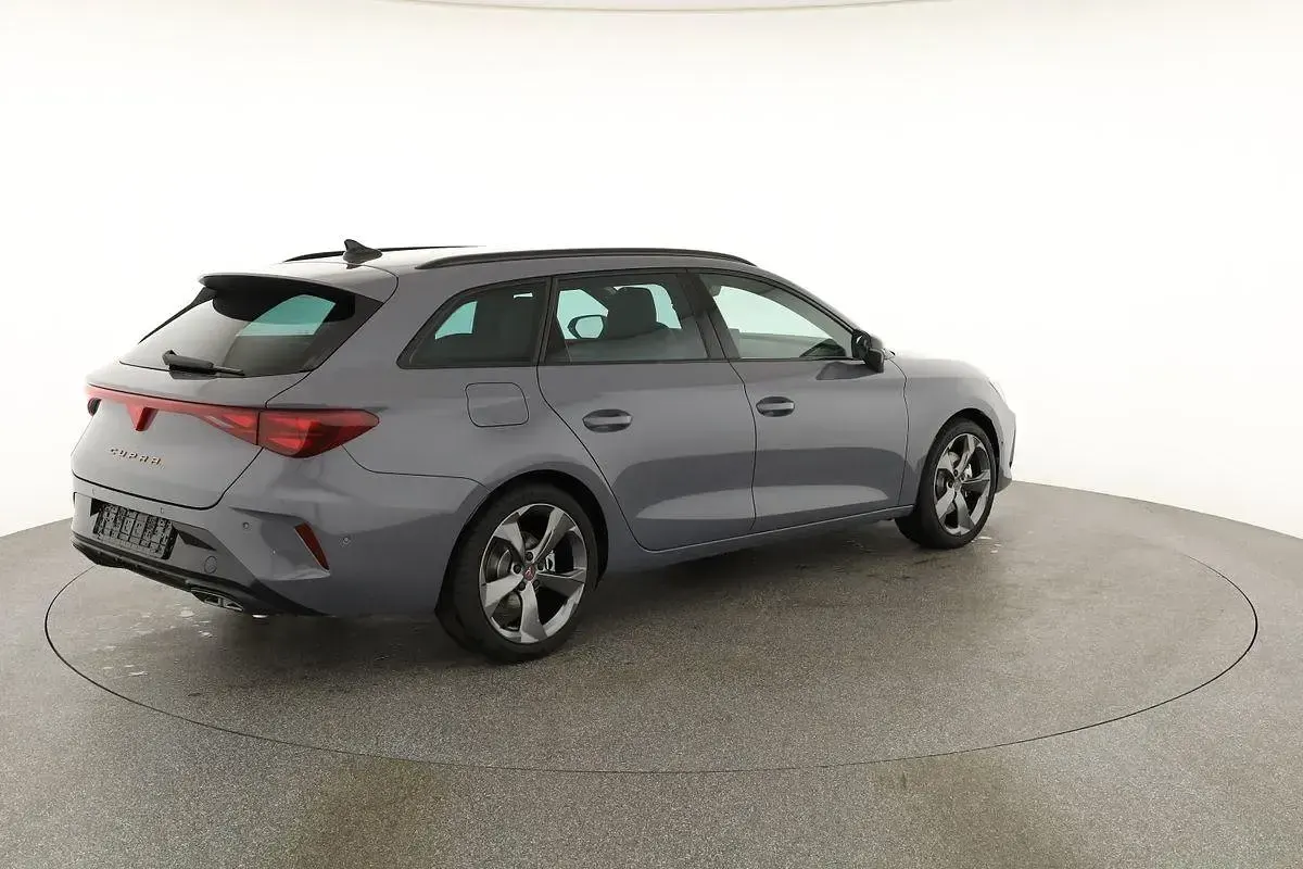 Neu Cupra Leon 204 PS (150 kW) 2026 Graphene grau metallic