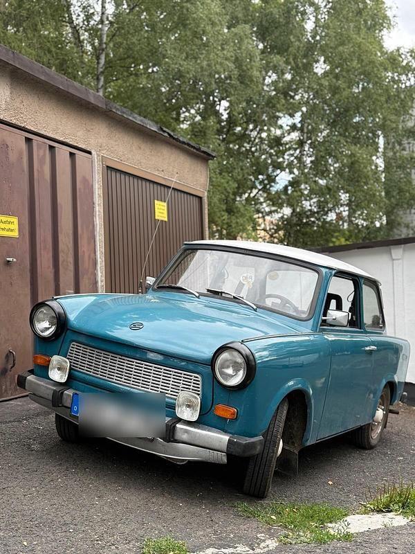 Blau Gebraucht 1982 Trabant 601 Limousine | 5.500 € - Bild 1/4