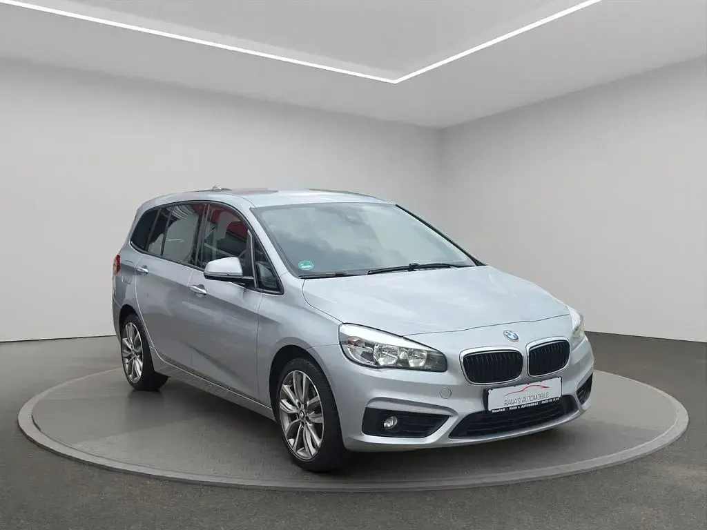 Gebraucht BMW 216 Gran Tourer Advantage 116 PS (85 kW) 2017 Silber Van / Kleinbus