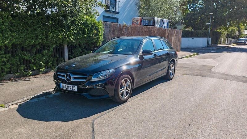 Schwarz Gebraucht 2016 Mercedes C220 Kombi | 10.499 € (Superpreis) - Bild 1/4