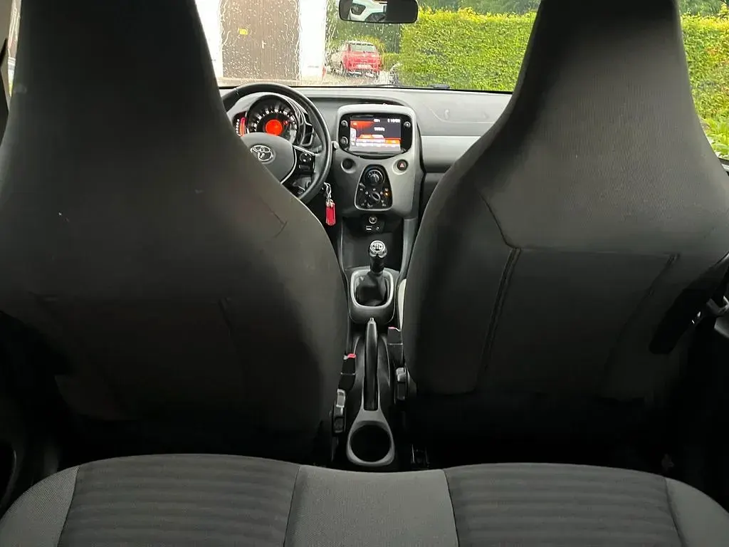 Gebraucht Toyota Aygo X-play 72 PS (52 kW) 2020 Weiß Kleinwagen