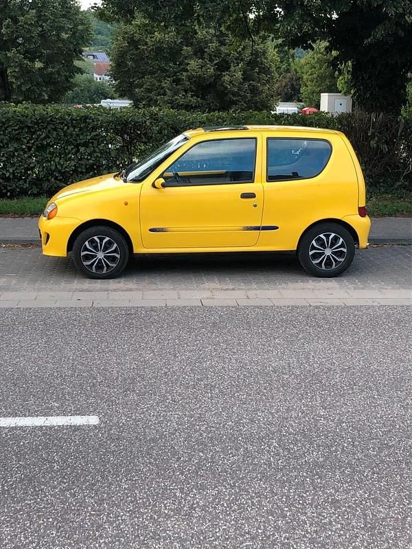 Gelb Gebraucht 1999 Fiat Seicento Kleinwagen | 1.300 € (Fairer Preis) - Bild 1/4