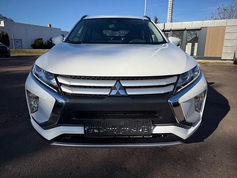 Gebraucht Mitsubishi Eclipse Cross Active 163 PS (119 kW) 2019 Weiß SUV