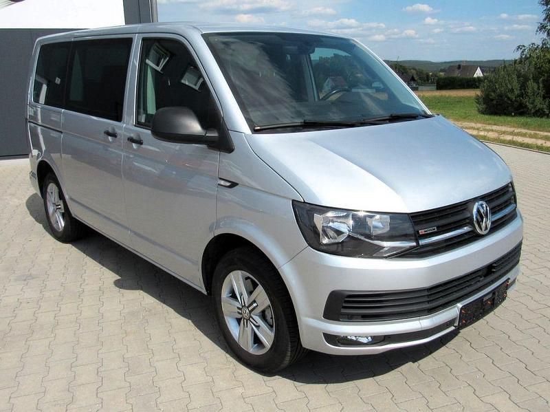 Gebraucht VW T6 Trendline 150 PS (110 kW) 2016 Silber Van