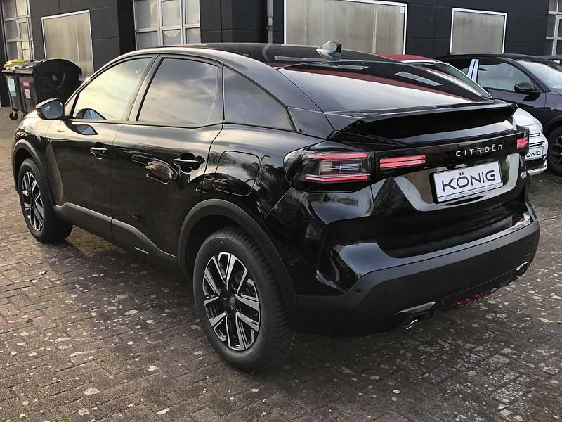 Neu Citroën C4 131 PS (96 kW) 2025 Schwarz Limousine